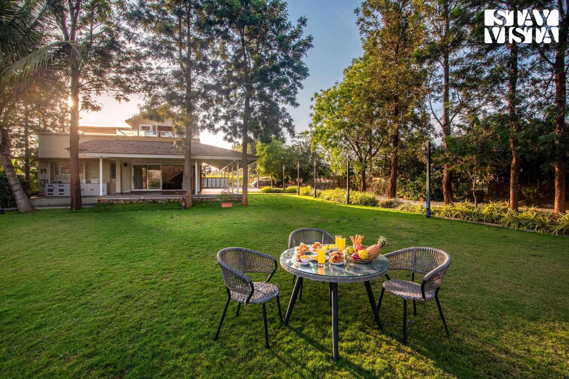 Stayvista'S Silver Grove - Serene Haven With Expansive Lawn & Terrace Nászik Kültér fotó